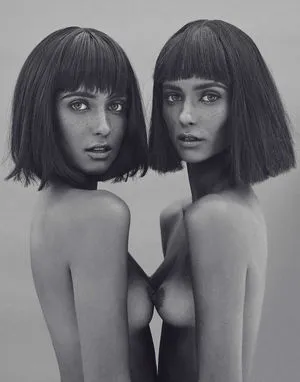 Elisha & Renee Herbert / elisha__h nude photo #0038