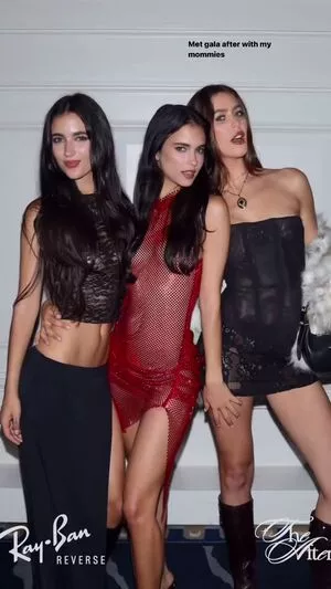 Elisha & Renee Herbert / elisha__h nude photo #0362