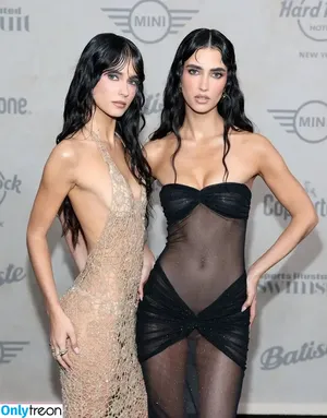 Elisha & Renee Herbert / elisha__h nude photo #0511