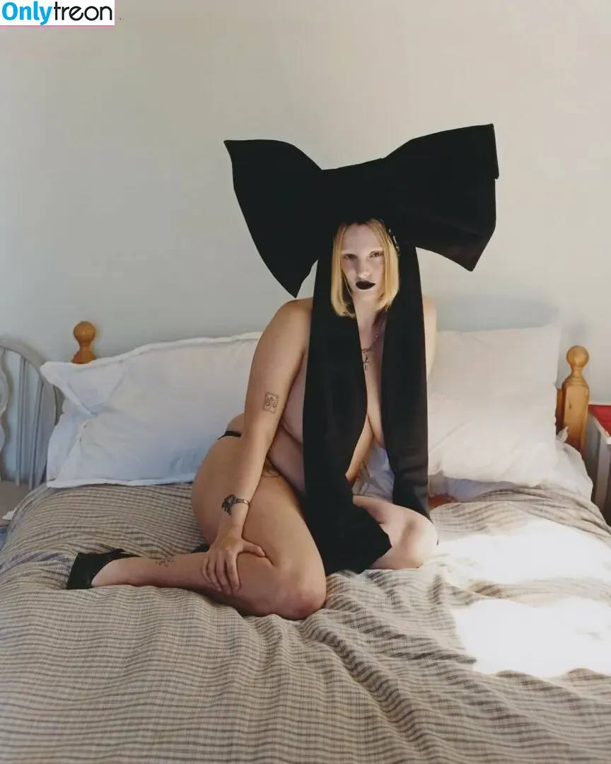 Eliza Goldsmith nude photo #0239 (eliza_goldsmith)