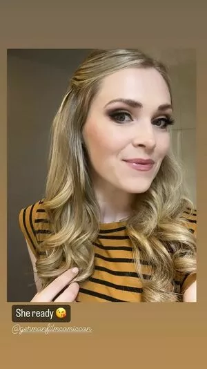 Eliza Taylor / elizajaneface nude photo #0118