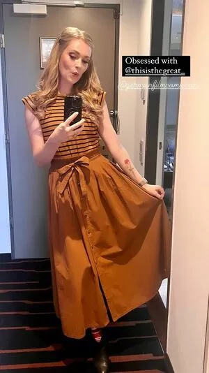 Eliza Taylor / elizajaneface nude photo #0119