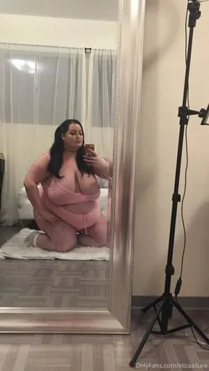 elizaallure / officialelizaallure фото голая #0037