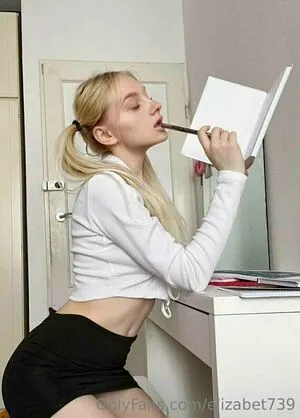 elizabet739 / elizabeth939uwu nude photo #0044