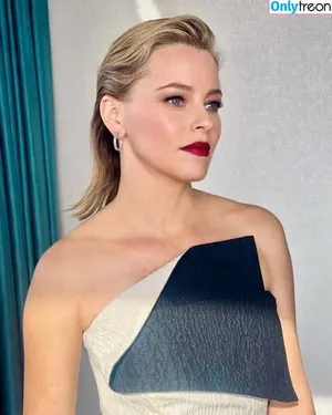 Elizabeth Banks / elizabethbanks nude photo #0247