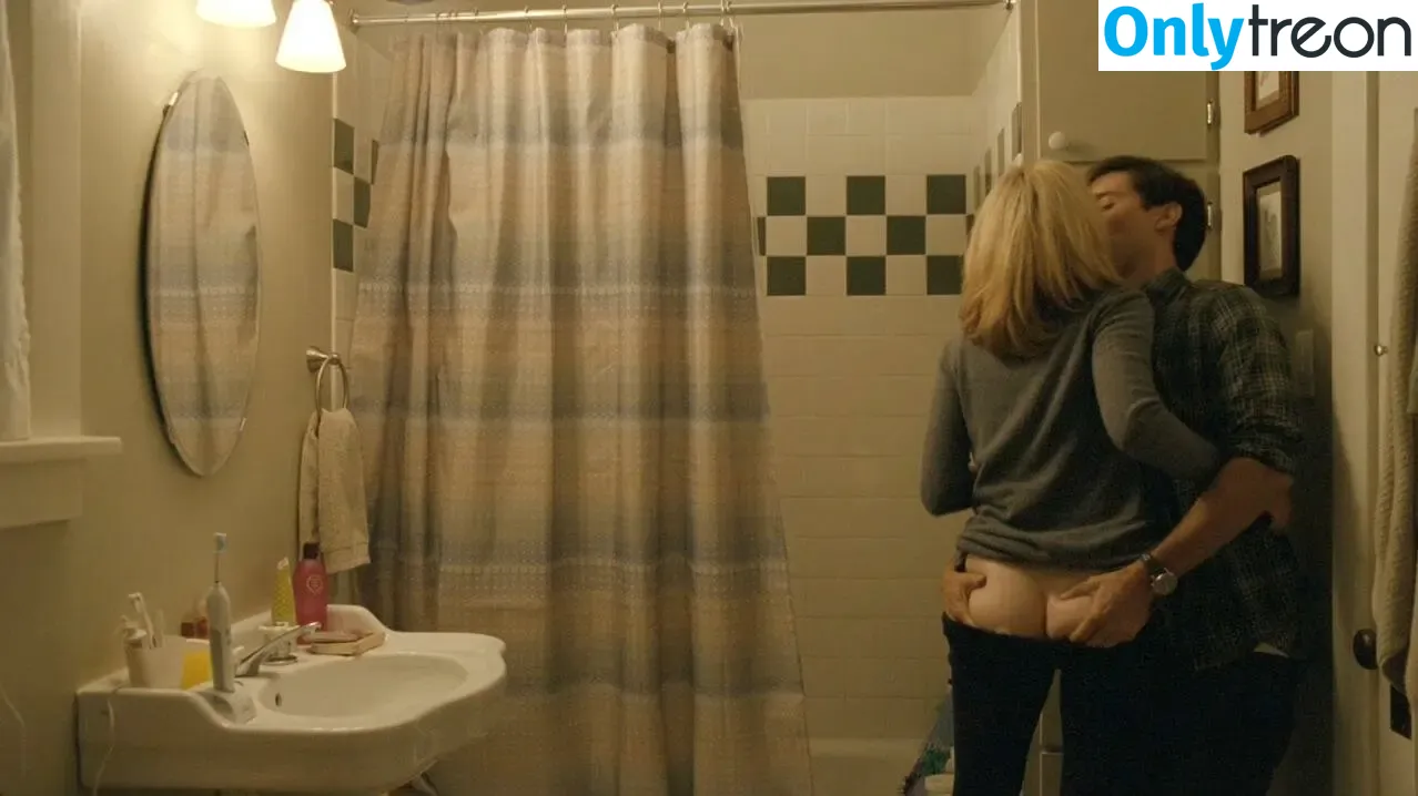 Elizabeth Banks nude photo #0208 (elizabethbanks)