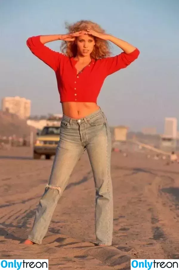 Elizabeth Berkley nude photo #0064 (elizberkley / loveberkley)