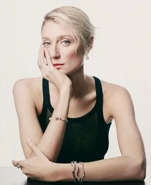 Elizabeth Debicki / elizabethdebickinators nude photo #0132
