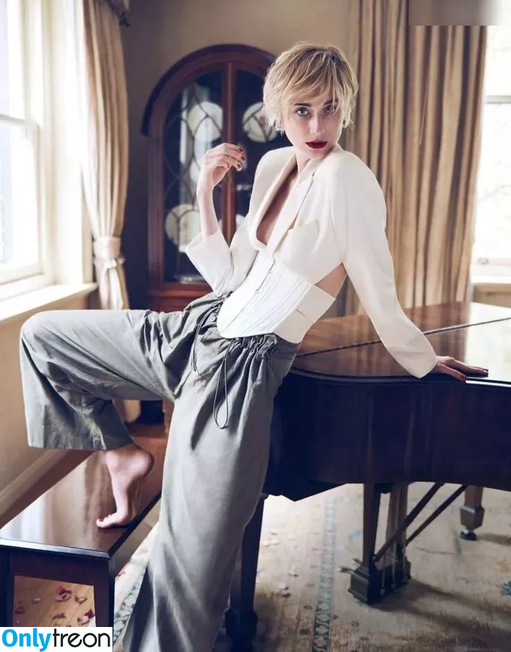 Elizabeth Debicki голая photo #0176 (elizabethdebickinators)