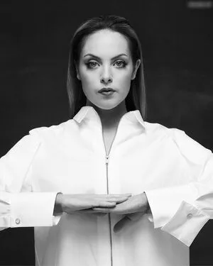 Elizabeth Gillies / lizgillz фото голая #0279