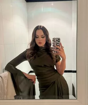 Elizabeth Gillies / lizgillz фото голая #0314