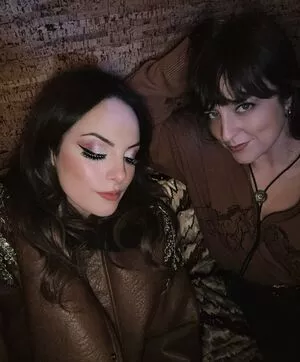 Elizabeth Gillies / lizgillz фото голая #0322