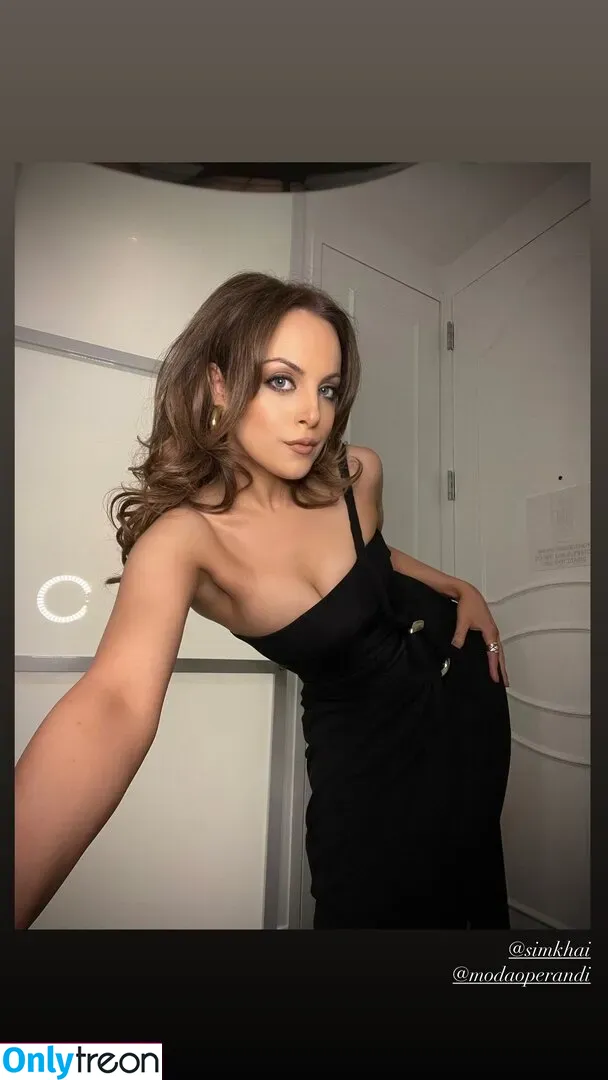 Elizabeth Gillies голая photo #0154 (lizgillz)