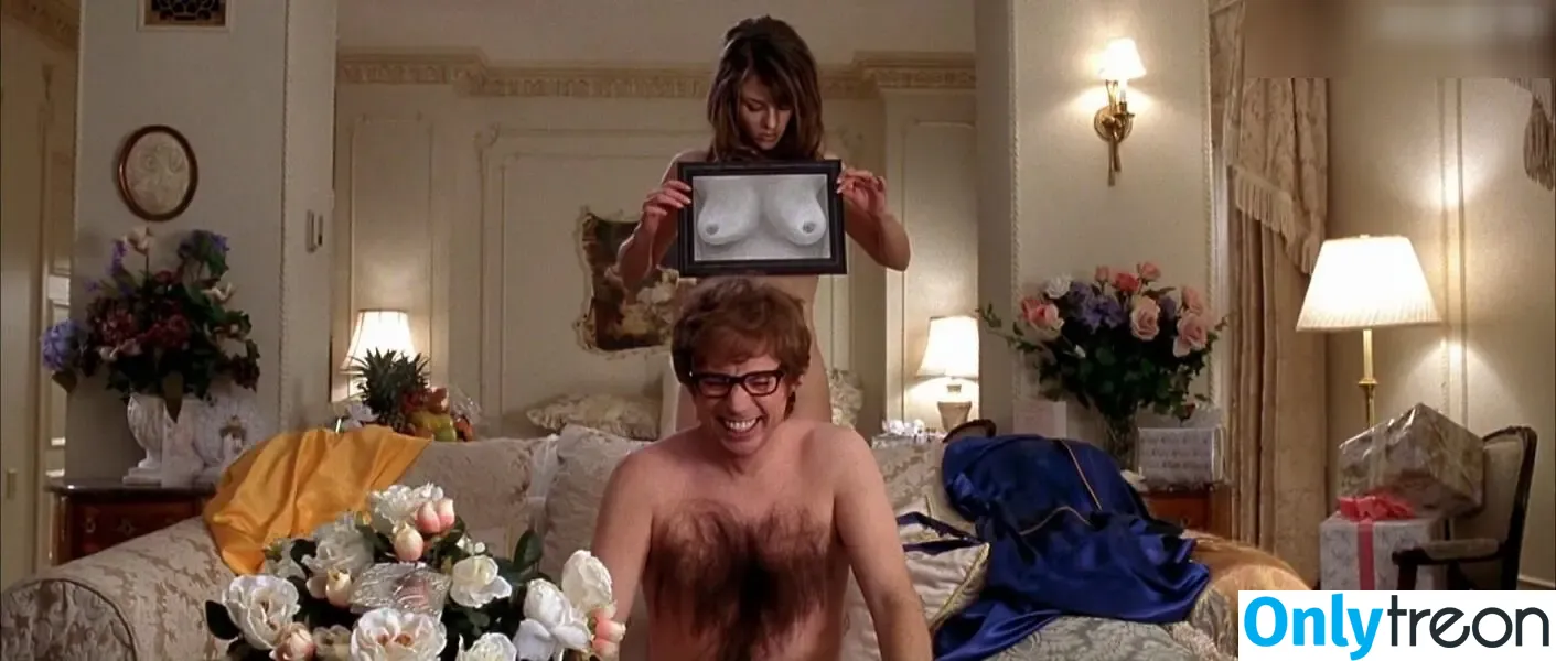 Elizabeth Jane Hurley nude photo #0106 (ElizabethHurley / elizabethhurleybeach)