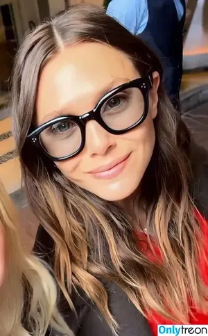 Elizabeth Olsen / elizabetholsendaily / lizabeth_olsen nude photo #2252