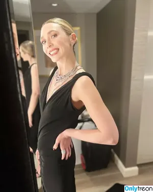 Elizabeth Olsen / elizabetholsendaily / lizabeth_olsen nude photo #2255