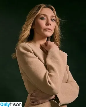 Elizabeth Olsen / elizabetholsendaily / lizabeth_olsen nude photo #2269