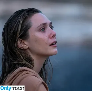 Elizabeth Olsen / elizabetholsendaily / lizabeth_olsen nude photo #2335