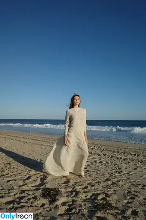Elizabeth Olsen / elizabetholsendaily / lizabeth_olsen nude photo #2689
