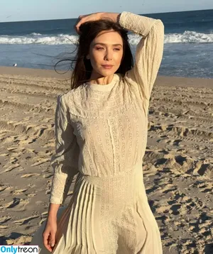 Elizabeth Olsen / elizabetholsendaily / lizabeth_olsen nude photo #2692