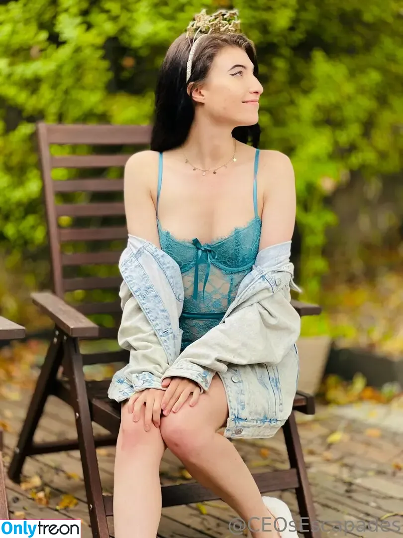 Elizabeth Reed nude photo #1514 (KawaiiiKitten / KawaiiiKitty / elizabethreed / hi_its_elizabeth_reed)
