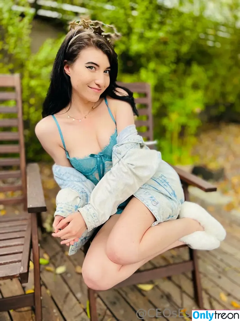 Elizabeth Reed nude photo #1519 (KawaiiiKitten / KawaiiiKitty / elizabethreed / hi_its_elizabeth_reed)