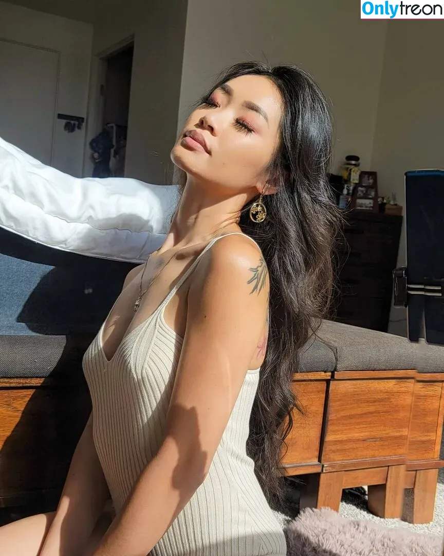 Elizabeth Tran nude photo #0076 (ImElizabethTran / elizabethtran / elizabethtran626)