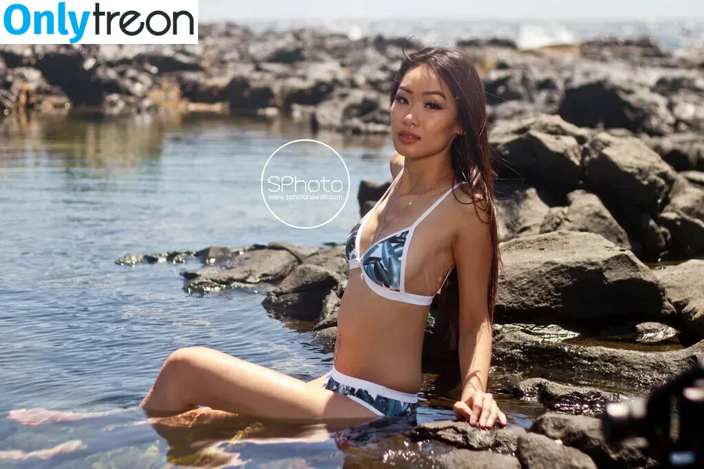 Elizabeth Tran nude photo #0084 (ImElizabethTran / elizabethtran / elizabethtran626)