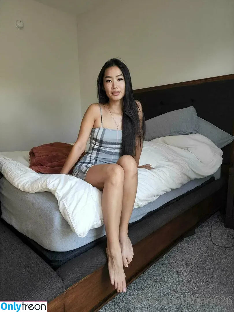 Elizabeth Tran nude photo #0133 (ImElizabethTran / elizabethtran / elizabethtran626)