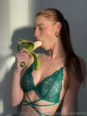 Elizabeth Vasilenko / elizabethvasilenko / Лиза Василенко nude photo #0191