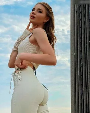 Elizabeth Vasilenko / elizabethvasilenko / Лиза Василенко nude photo #0246