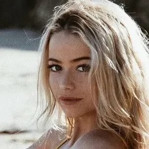 Elizabeth Weber / Ewebzz nude photo #0007