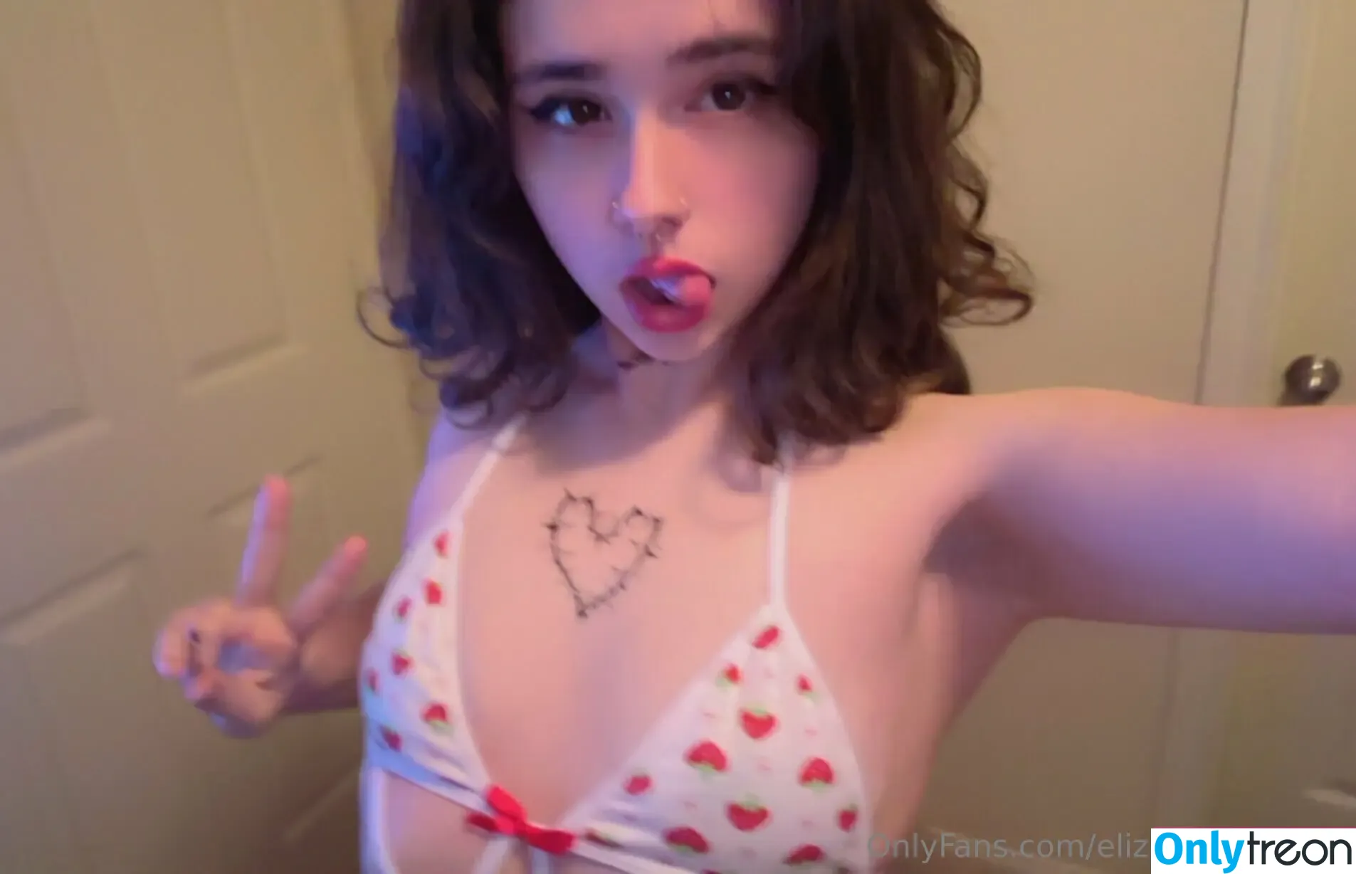 elizabxthleefree голая photo #0139 (elizabxthleefree)