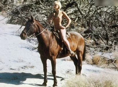 Elke Sommer / elkesommerspecial nude photo #0071