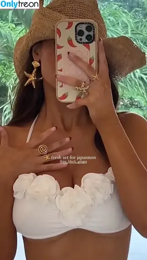 Ella Cervetto / ellacervetto nude photo #1268