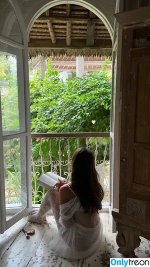 Ella Cervetto / ellacervetto nude photo #1271