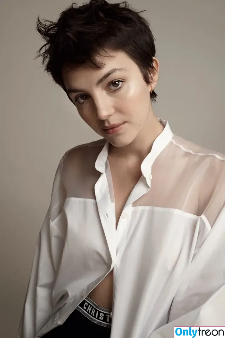 Ella Hunt голая photo #0287 (EllaHunt)