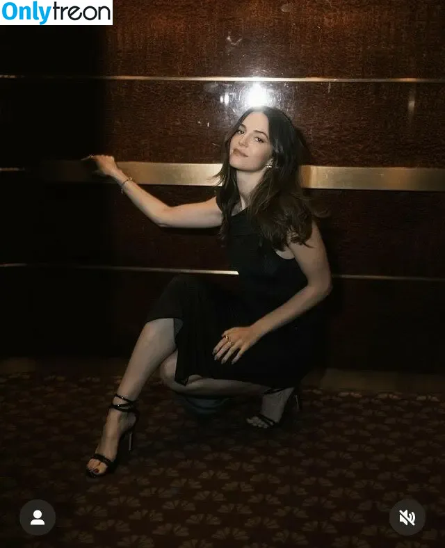 Ella Hunt голая photo #0295 (EllaHunt)