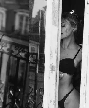 Ella Kernkamp / ellakernkamp nude photo #0016