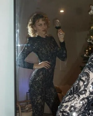 Ella Kernkamp / ellakernkamp nude photo #0045