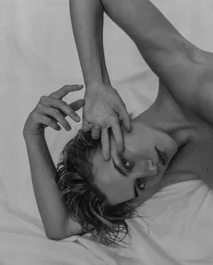 Ella Kernkamp / ellakernkamp nude photo #0046