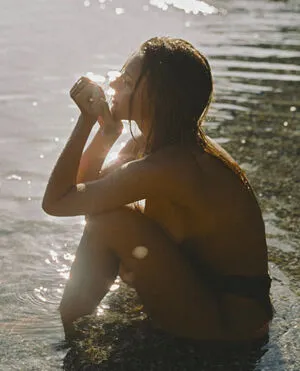 Ella Kernkamp / ellakernkamp nude photo #0100