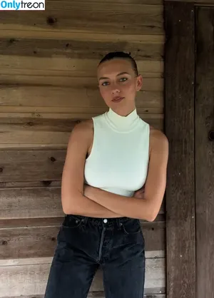 Ella Kernkamp / ellakernkamp nude photo #0345