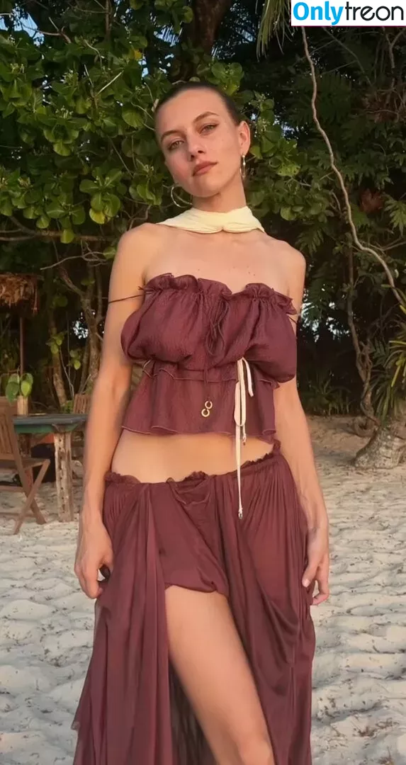 Ella Kernkamp голая photo #0173 (ellakernkamp)
