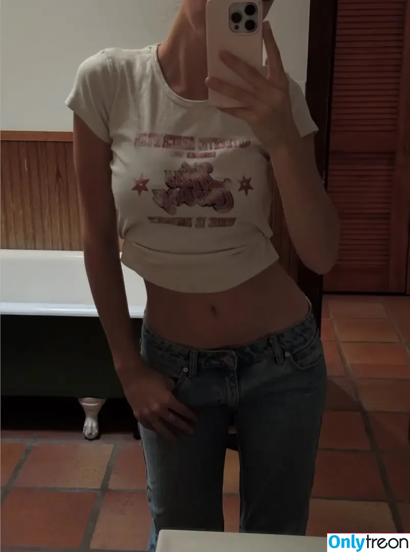 Ella Kernkamp nude photo #0346 (ellakernkamp)