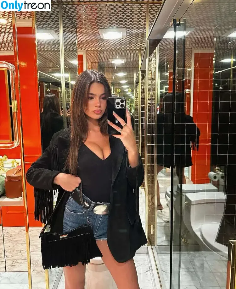 Ella Mendelsohn голая photo #1135 (ellamendelsohn)