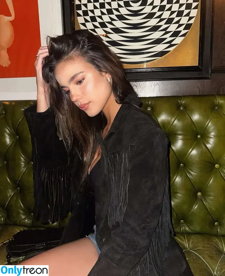 Ella Mendelsohn голая photo #1137 (ellamendelsohn)