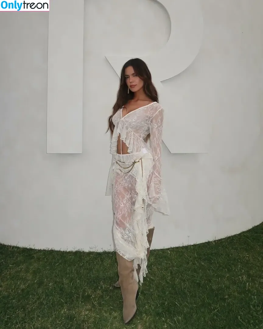 Ella Mendelsohn голая photo #1151 (ellamendelsohn)