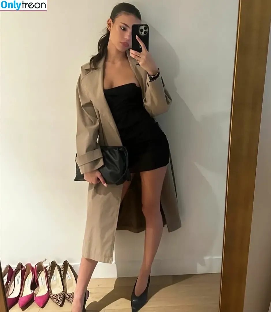 Ella Mendelsohn nude photo #1232 (ellamendelsohn)