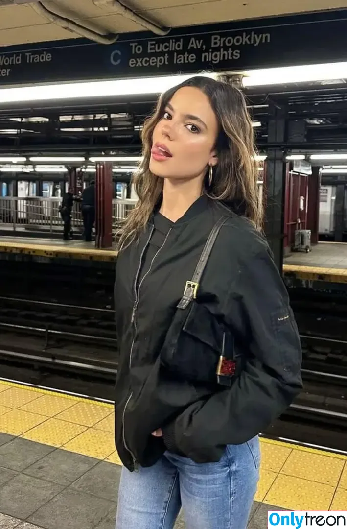 Ella Mendelsohn голая photo #1318 (ellamendelsohn)